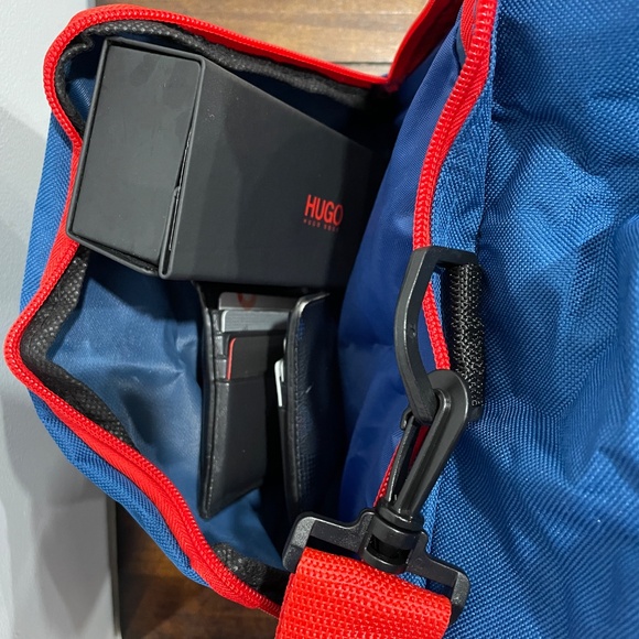 Avengers duffle bag - Picture 7 of 10